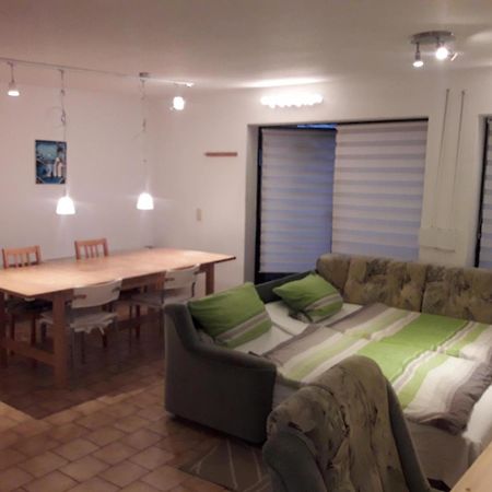 Kleine Ferienwohnung Am Stadtrand Von لبسيا المظهر الخارجي الصورة